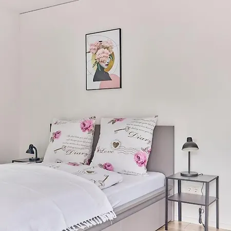 Zentral Und Ruhig Netflix Balkon Parkplatz Apartment Bruchsal