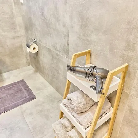 Zentral Und Ruhig Netflix Balkon Parkplatz *