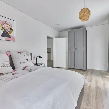 شقة Zentral Und Ruhig Netflix Balkon Parkplatz